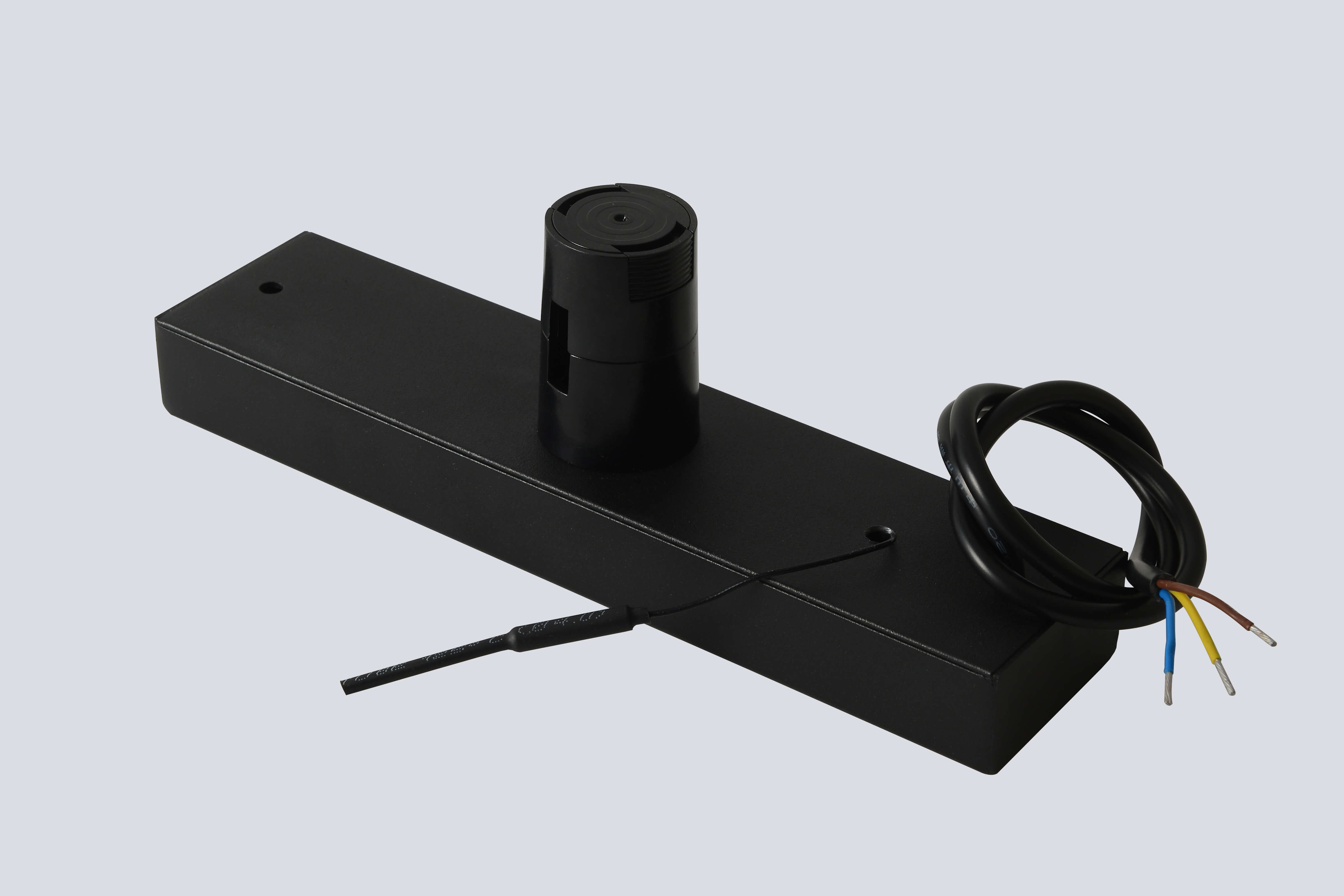 Драйвер для гибкого магнитного шинопровода 48v, 200w crystal lux clt 0.207 09 bl